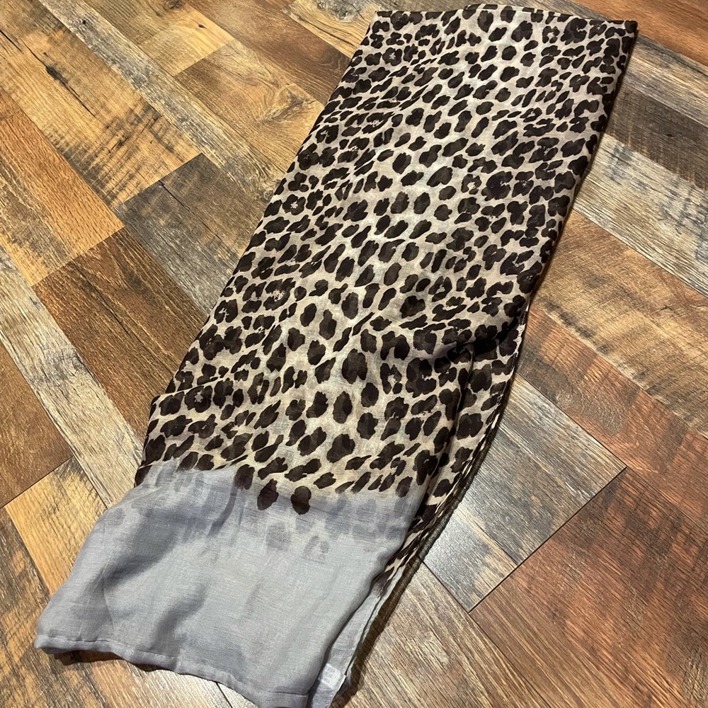 Cheetah print Infinity Scarf - Picture 5 of 5